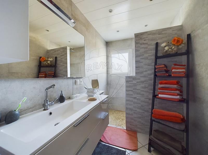 Maison - 150 m² - 8 pièces