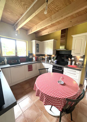 Maison - 160 m² - 6 pièces