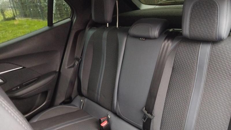 Peugeot 2008 II 1.2 PureTech 130 Eat8 Allure