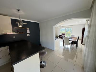 Maison - 118 m² - 5 pièces