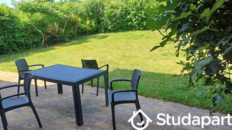 Chambre - 12 m² - 1 pièce