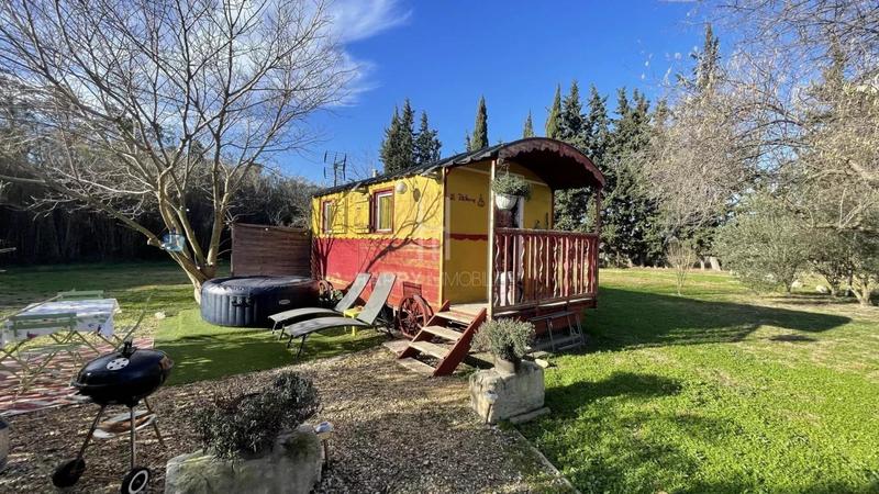 Propriété - 355 m² - 14 pièces