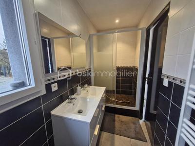 Maison - 70 m² - 4 pièces