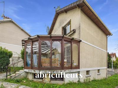 Maison - 76 m² - 5 pièces