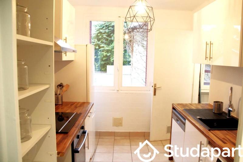 Chambre - 12 m² - 1 pièce