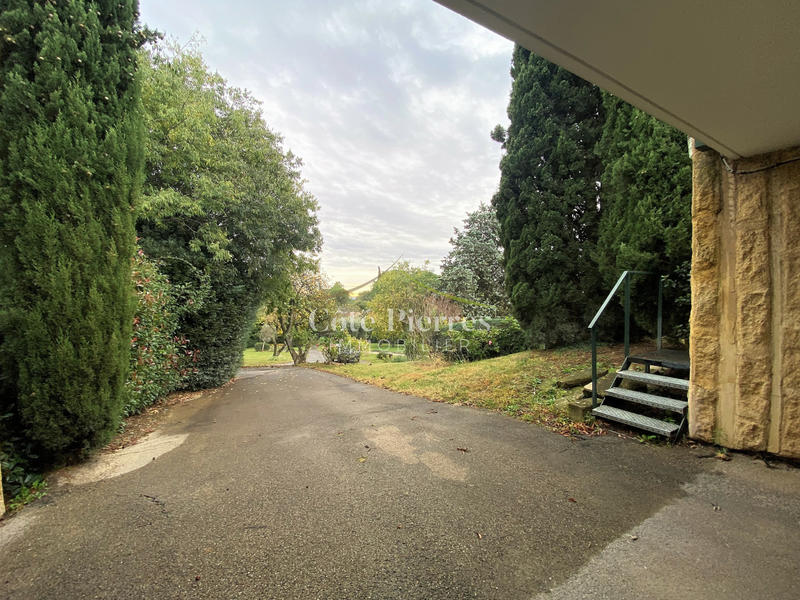 Villa - 200 m² - 6 pièces