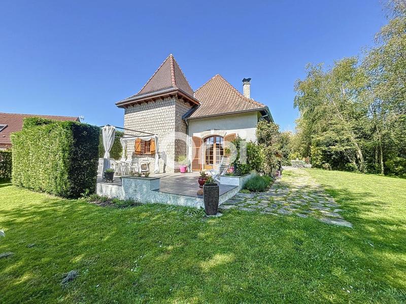 Maison - 264 m² - 7 pièces