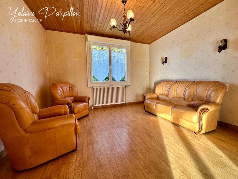 Maison - 101 m² - 7 pièces