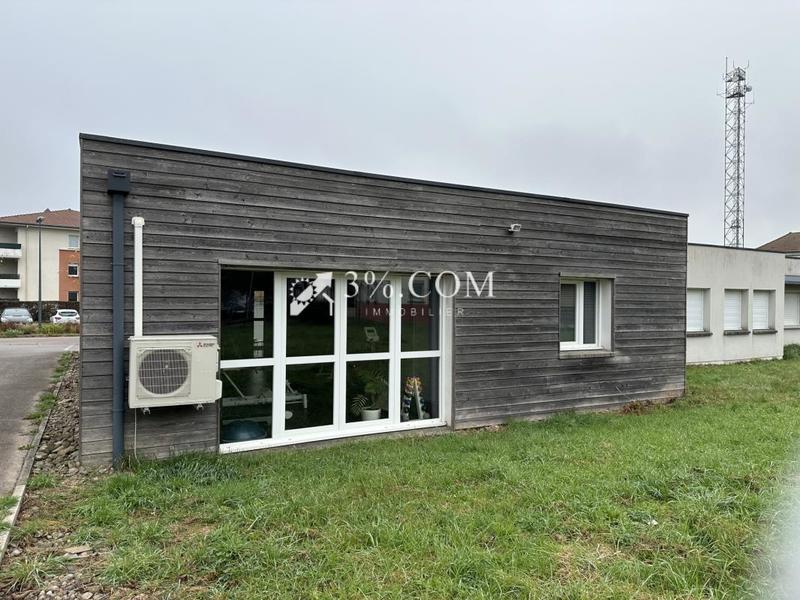 Local d'activité / Entrepôt - 105 m²