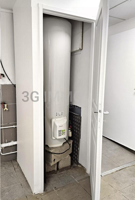 Local commercial - 303 m² - 10 pièces