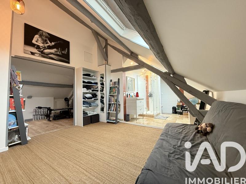 Maison - 207 m² - 7 pièces