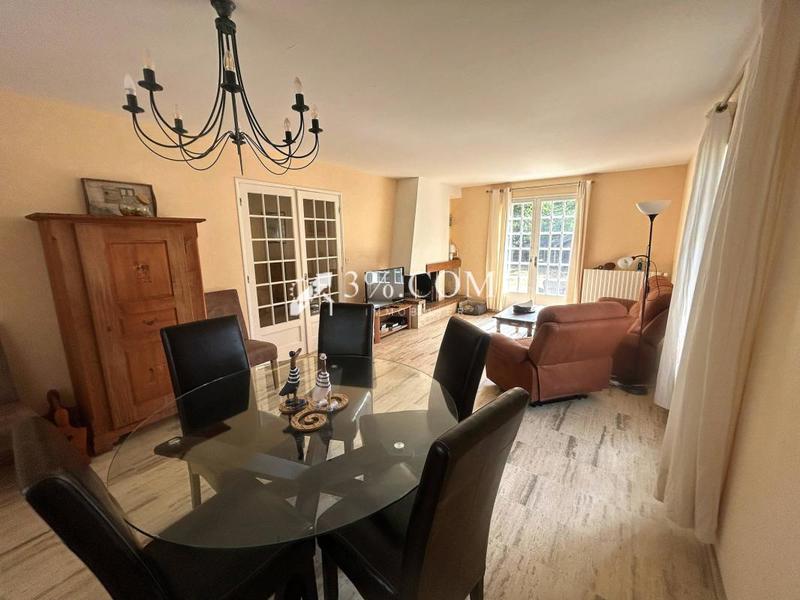 Propriété - 120 m² - 5 pièces