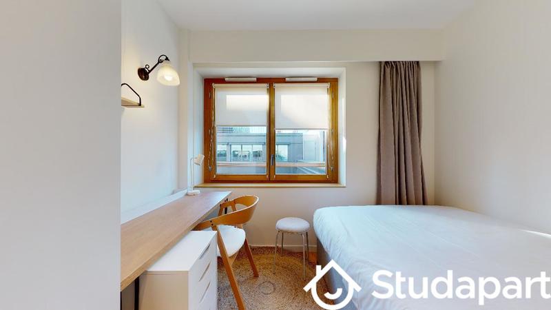 Chambre - 13 m² - 1 pièce