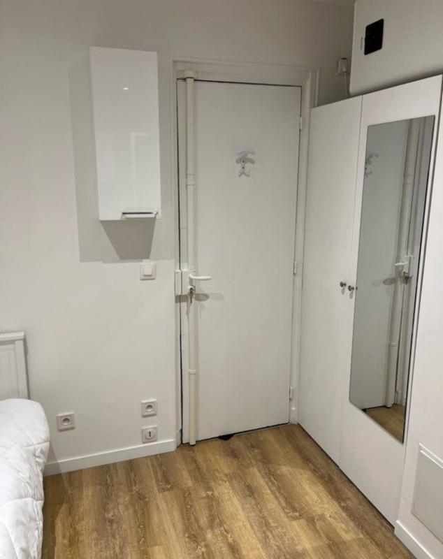 Studio - 10 m² - 1 pièce