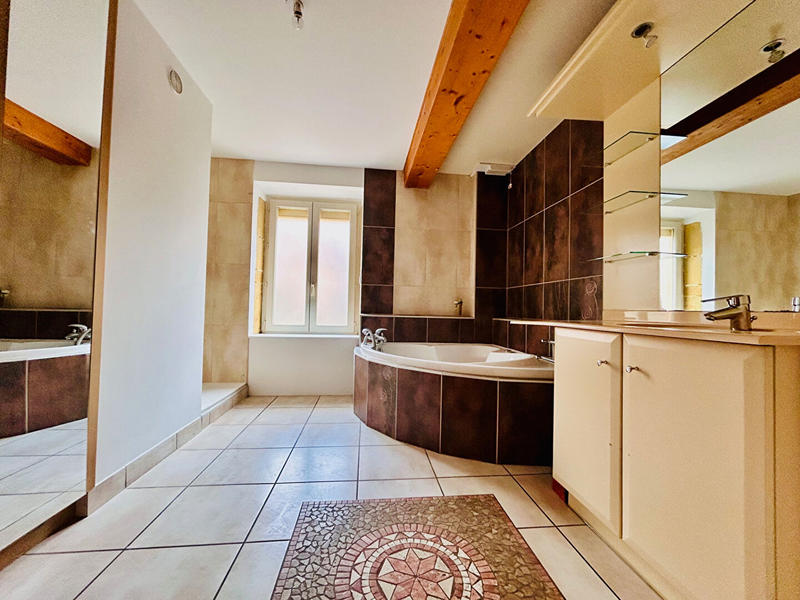 Maison - 130 m² - 6 pièces