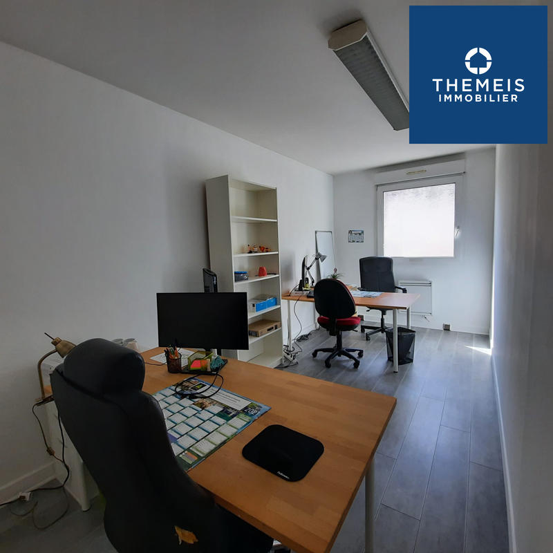 Local commercial - 101 m² - 4 pièces