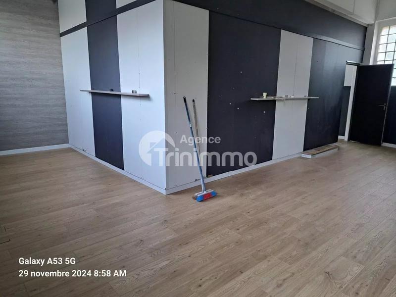 Local commercial - 198 m²