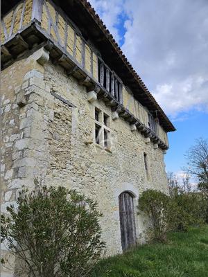 Demeure - 240 m² - 3 pièces