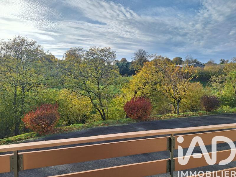 Maison - 225 m² - 7 pièces