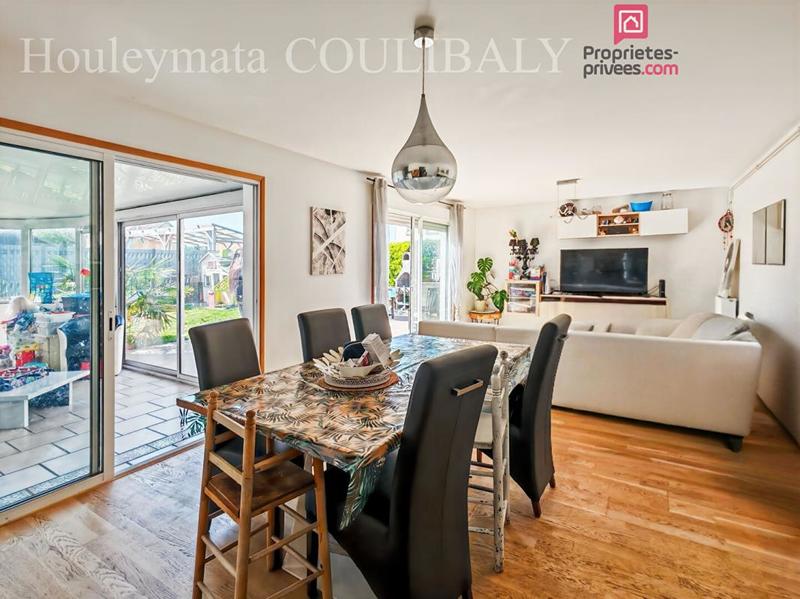 Maison - 111 m² - 5 pièces