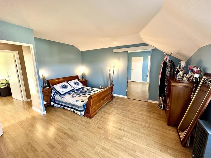 Duplex - 122 m² - 4 pièces