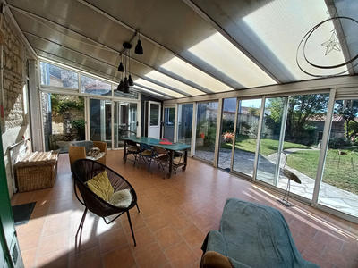 Maison - 300 m² - 10 pièces