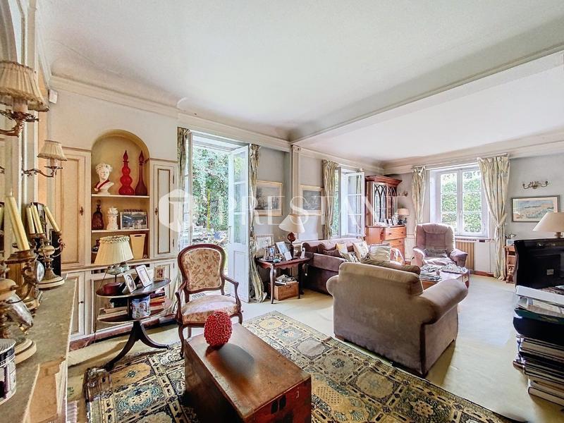 Maison - 175 m² - 8 pièces