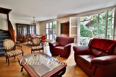 Maison - 190 m² - 7 pièces