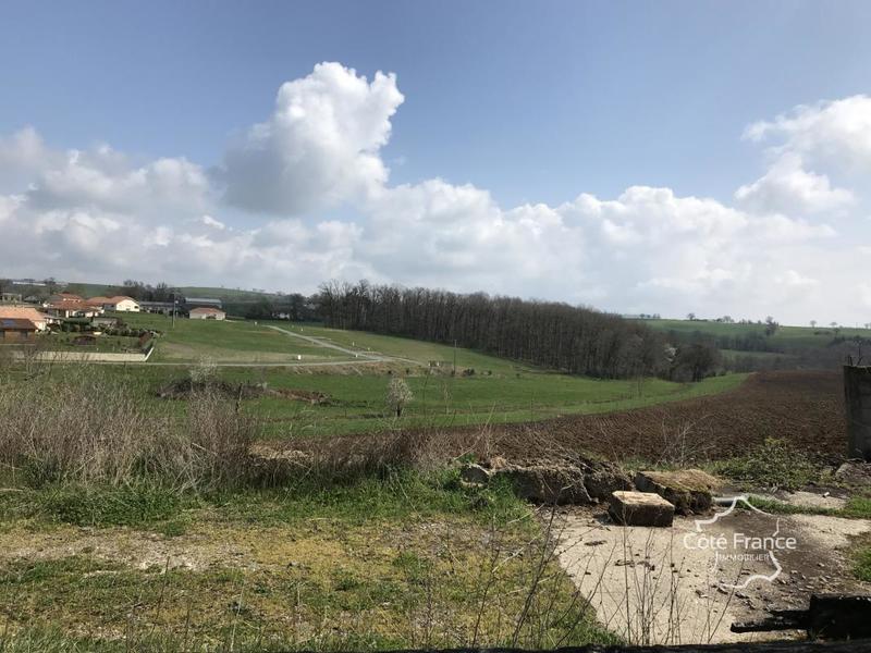 Maison - 375 m² - 2 pièces