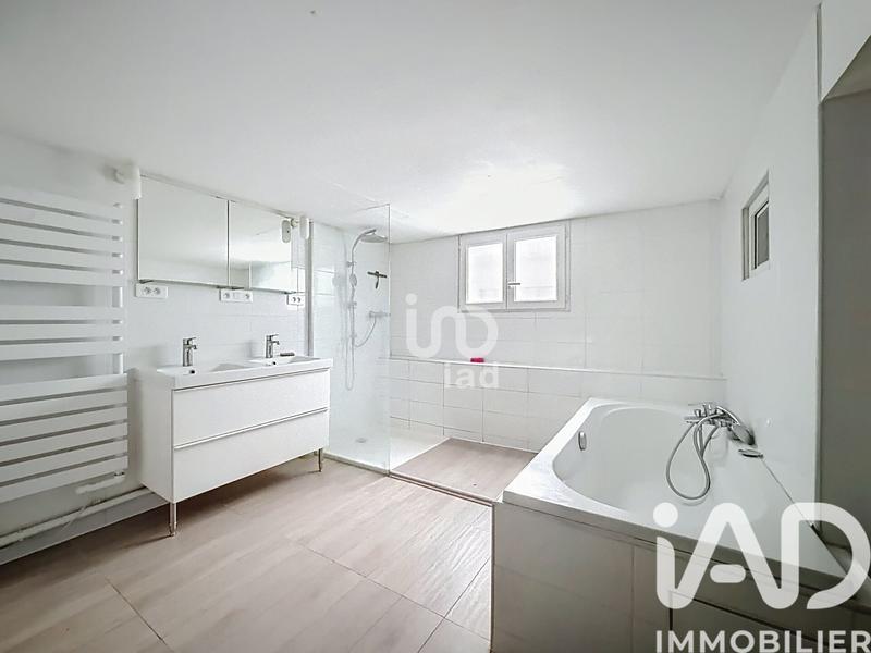 Loft - 102 m² - 3 pièces