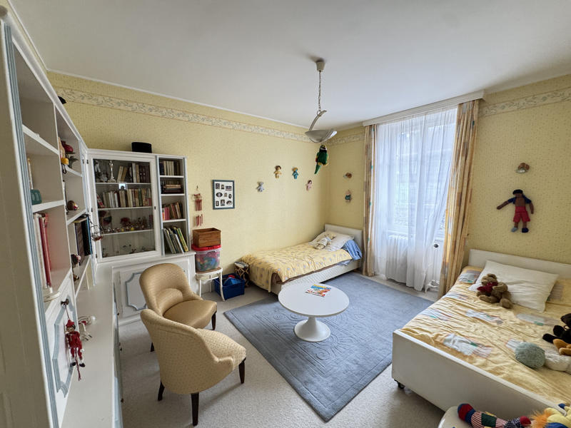 Maison - 316 m² - 9 pièces