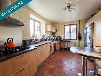 Maison - 175 m² - 10 pièces