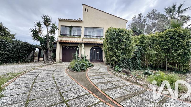 Maison - 180 m² - 7 pièces