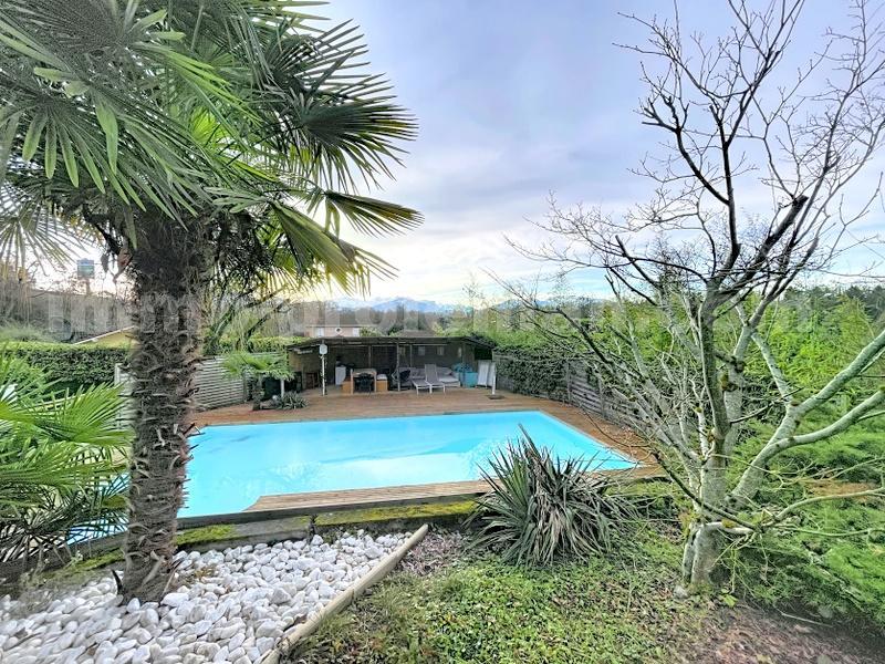 Maison - 184 m² - 7 pièces