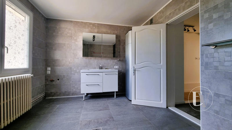 Maison traditionnelle - 78 m² - 3 pièces