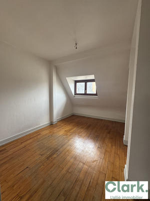 Appartement - 83 m² - 5 pièces