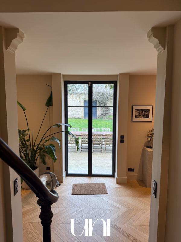 Maison - 230 m² - 6 pièces