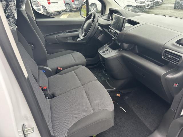 Peugeot Partner Fourgon 19 158,00 Ht - m 650 Kg Bluehdi 130 Eat8 3 Places Moduwork Camera Led Main Libre Berlingo