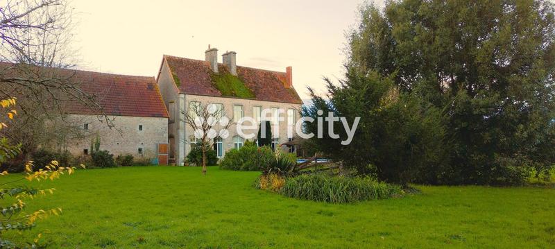 Maison - 250 m² - 8 pièces