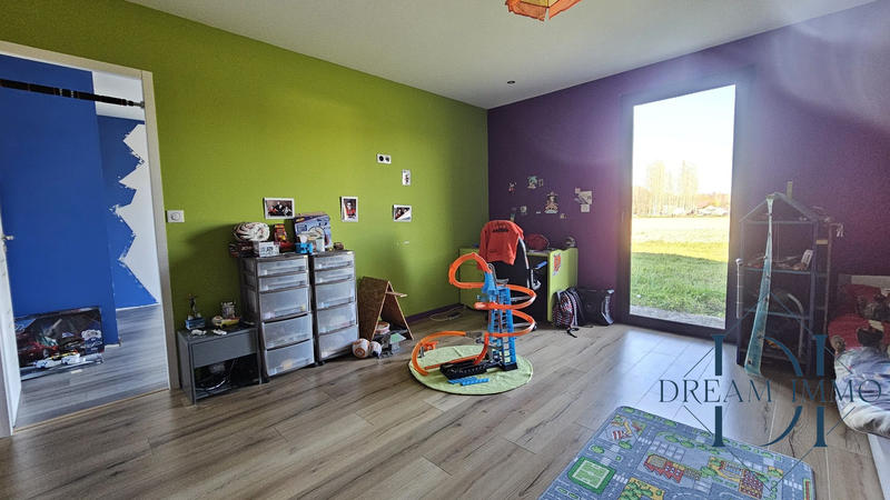 Maison - 235 m² - 6 pièces