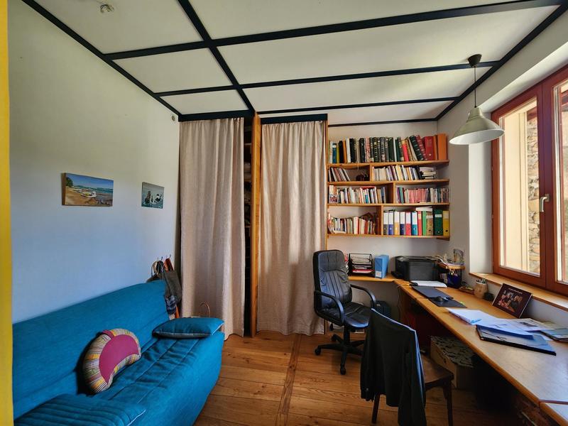 Maison - 235 m² - 8 pièces