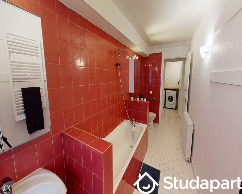 Chambre - 140 m² - 1 pièce