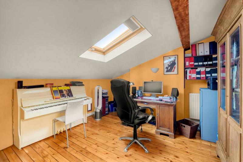 Loft - 125 m² - 5 pièces