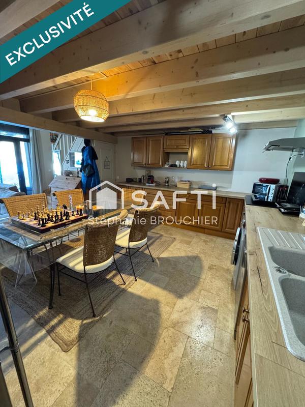 Maison - 97 m² - 6 pièces