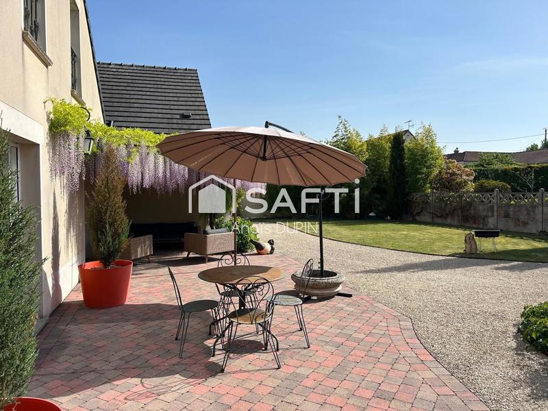 Maison - 213 m² - 6 pièces