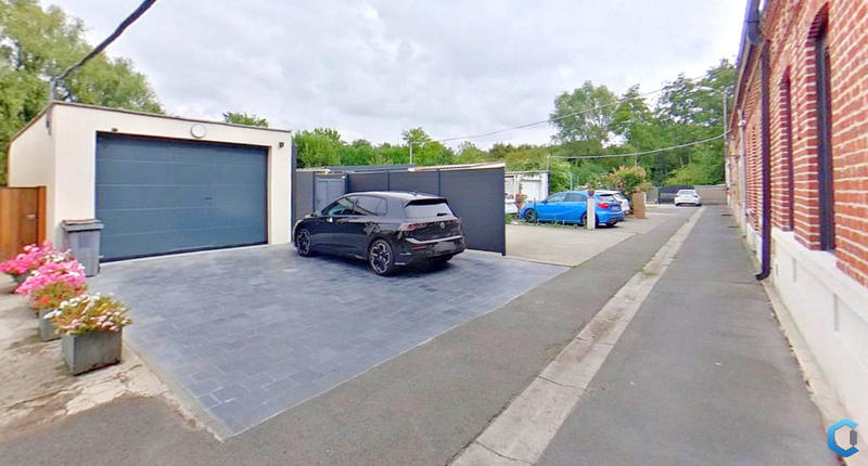 Maison - 100 m² - 5 pièces