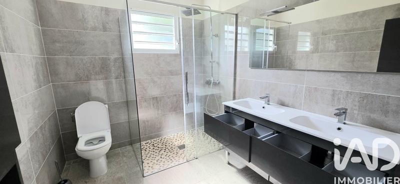 Maison - 243 m² - 5 pièces