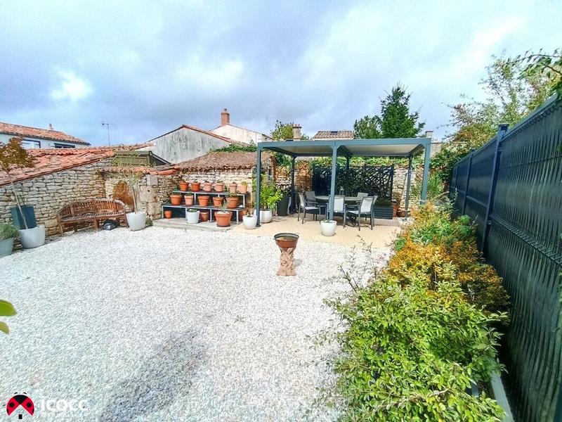 Maison en pierre - 191 m² - 6 pièces