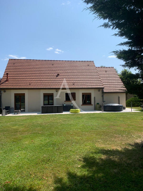 Maison - 136 m² - 5 pièces
