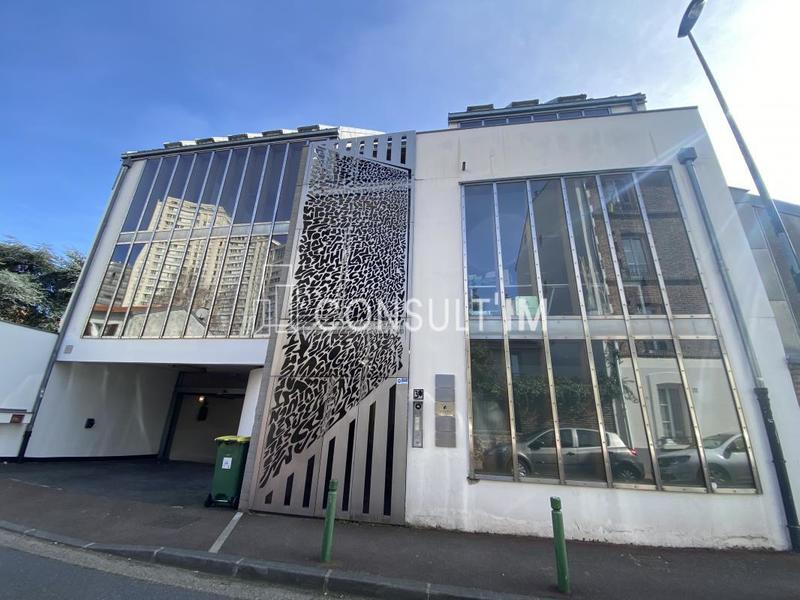 Bureau - 84 m² - 1 pièce